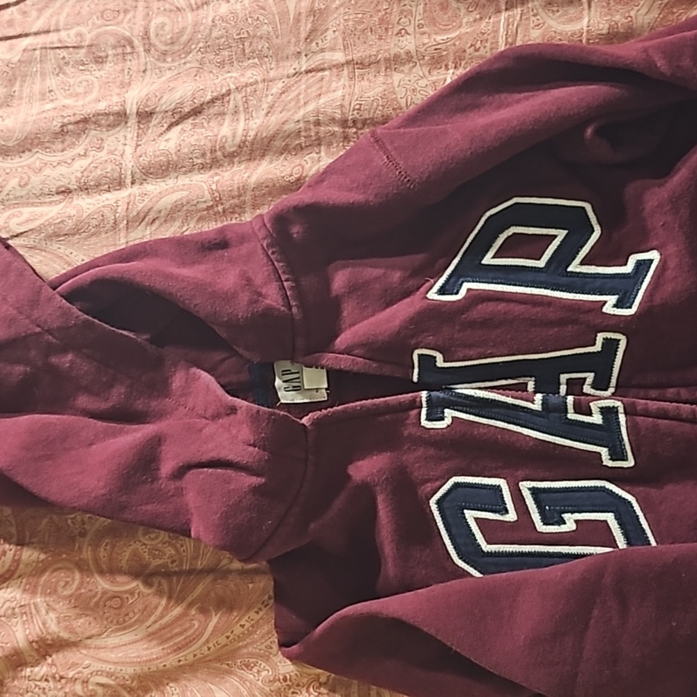 Gap full zip hoodie, burgundy M